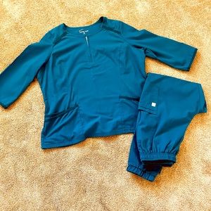 Teal Women's Scrub Top - Teal Three-Quarter Sleeve